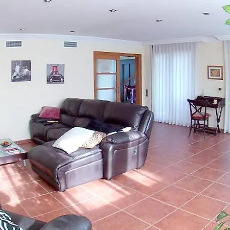 3 Bedrooms House With Jacuzzi Furnished Terrace And Wifi At 5 Km Away From The