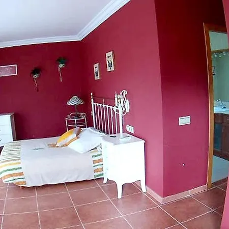 Дом отдыха 3 Bedrooms House With Jacuzzi Furnished Terrace And Wifi At 5 Km Away From The Беникарло